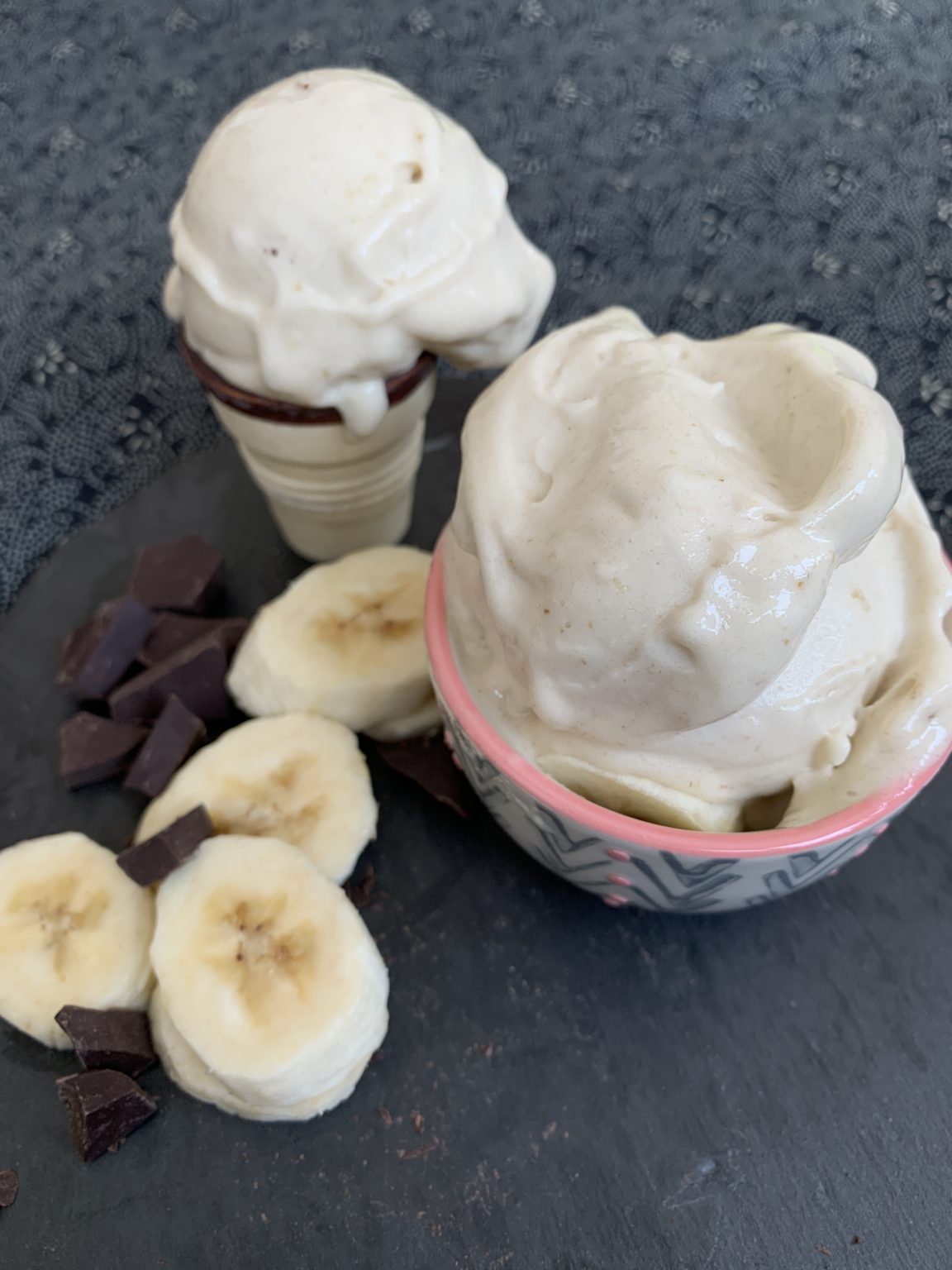 gesundes Bananeneis aus einer Zutat ohne Eismaschine - betterknow.how gesundes Bananeneis aus einer Zutat ohne Eismaschine - betterknow.how